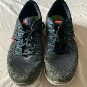 Nike Free RN distance running shoes